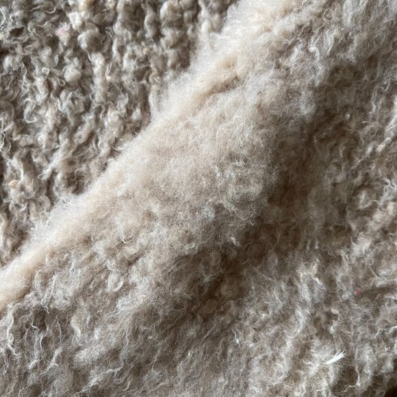 ANTHROPOLOGIE nubbly box cut v -neck sweater/nylon,31merino,poly/XL - Picture 6 of 7